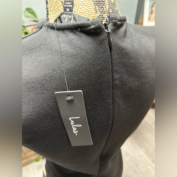 Lulu’s Cocktail hour black sleeves tulip mini dress. Size M. New with tags. - Picture 5 of 7